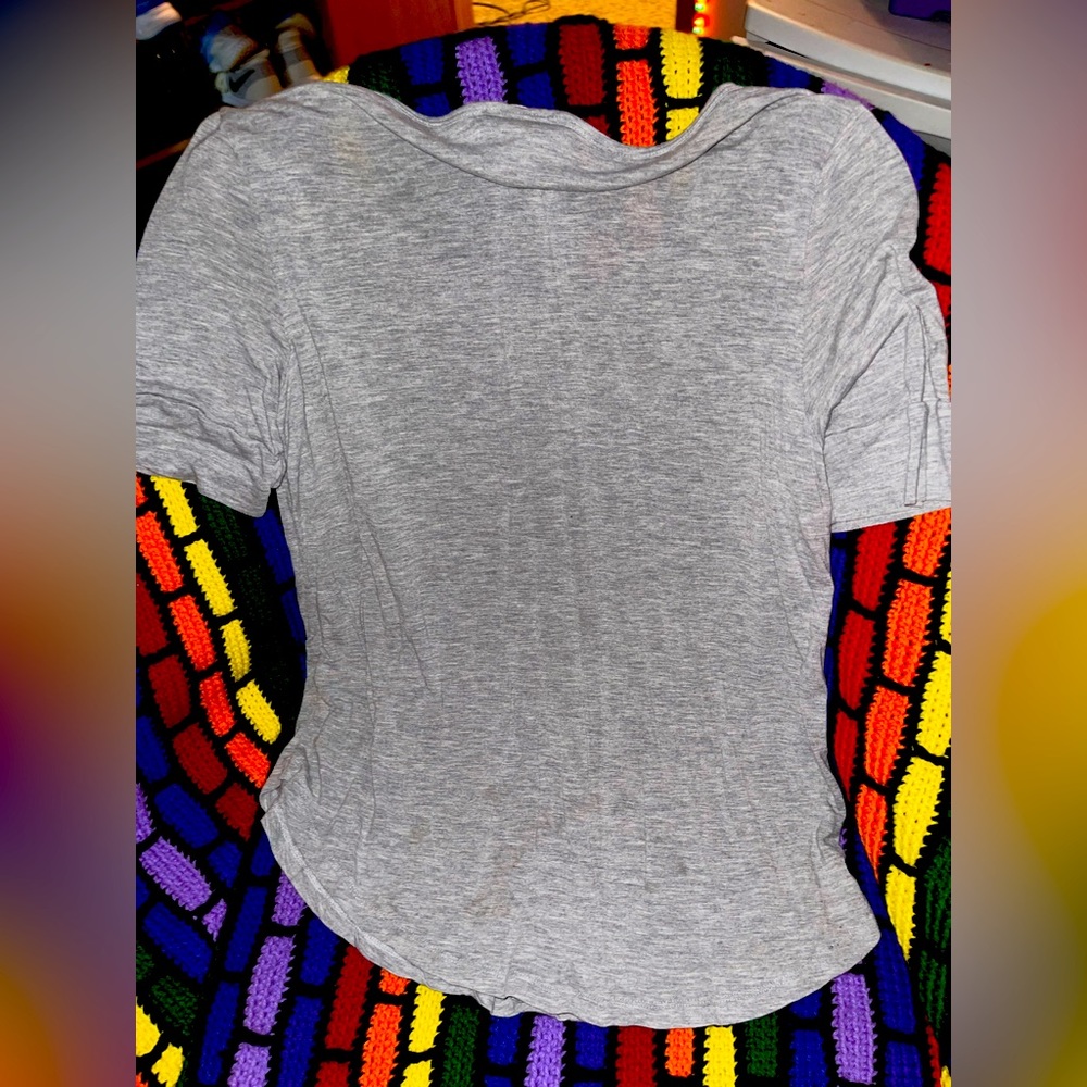 H&M BASIC GRAY HALF SLEEVE TOP IN MEDIUM EUC
